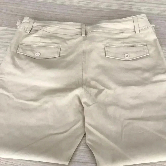 🆕Plus Size Nude Stretchy Cropped Dress Pants 2X 🆕 - Picture 4 of 6